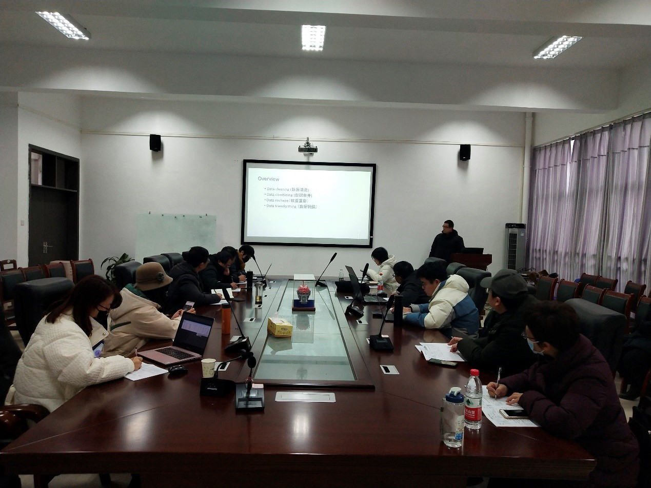 新进教师王超峰老师预讲